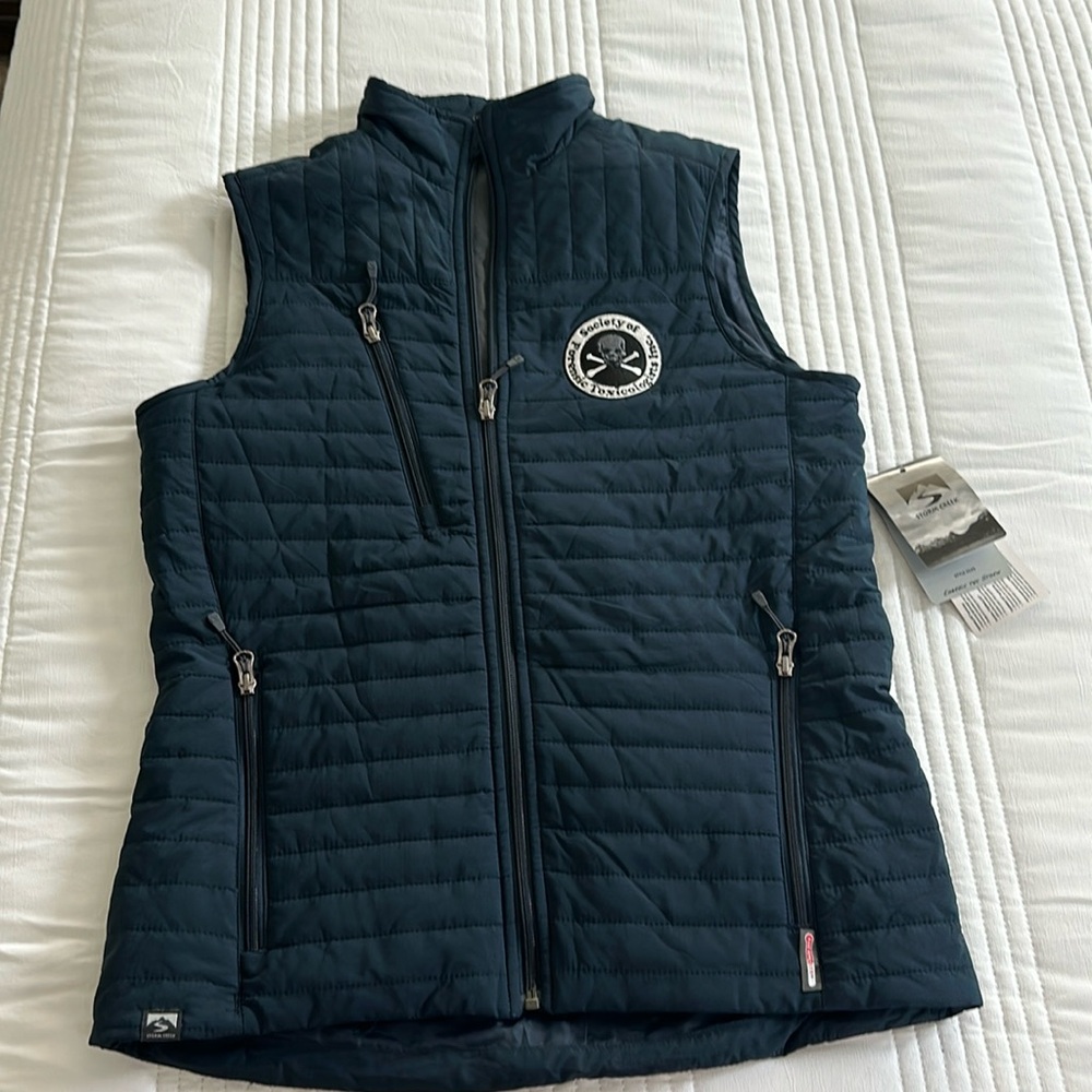 Storm Creek lightweight vest w/ “Society of Forensic Toxicologists Inc.” patch